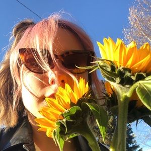 Meet your Posher, Sara